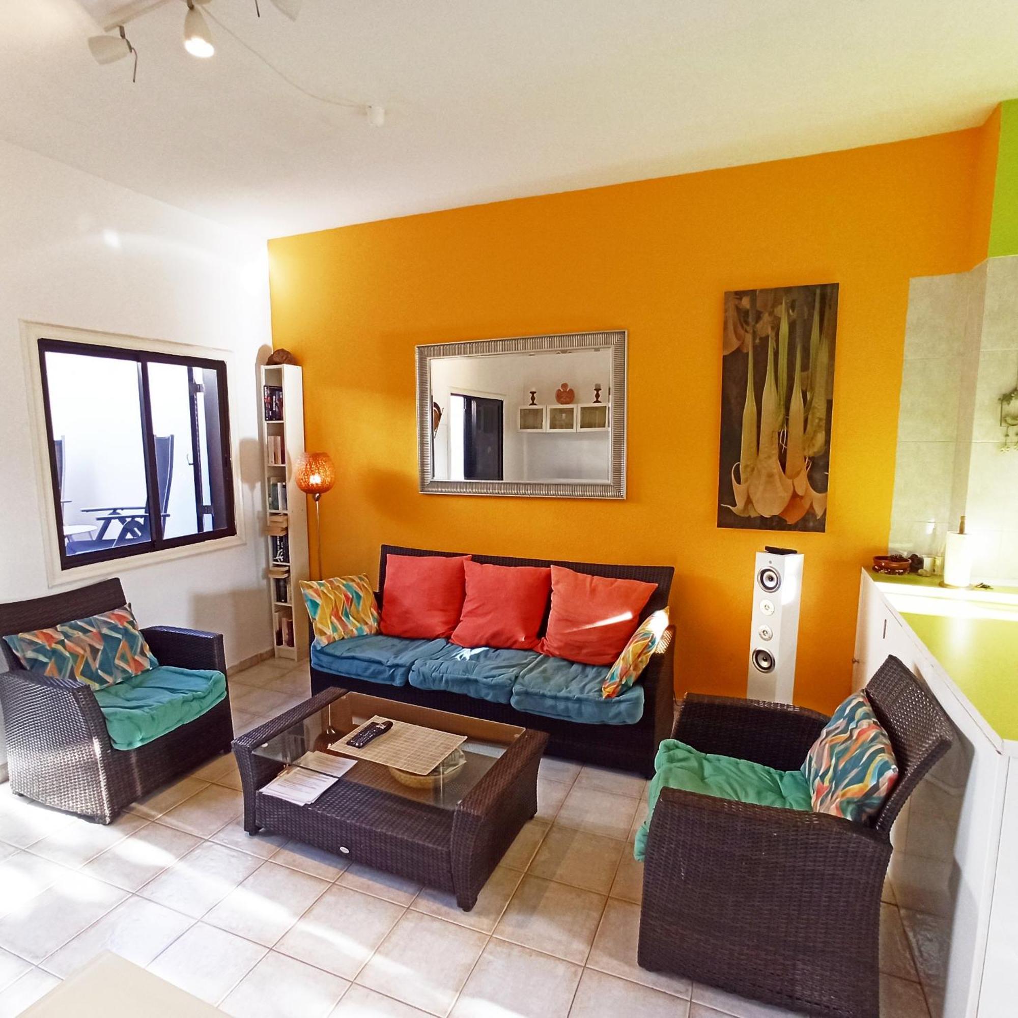 Remarkable 2-Bed House In Chayofa With Pool Eksteriør billede